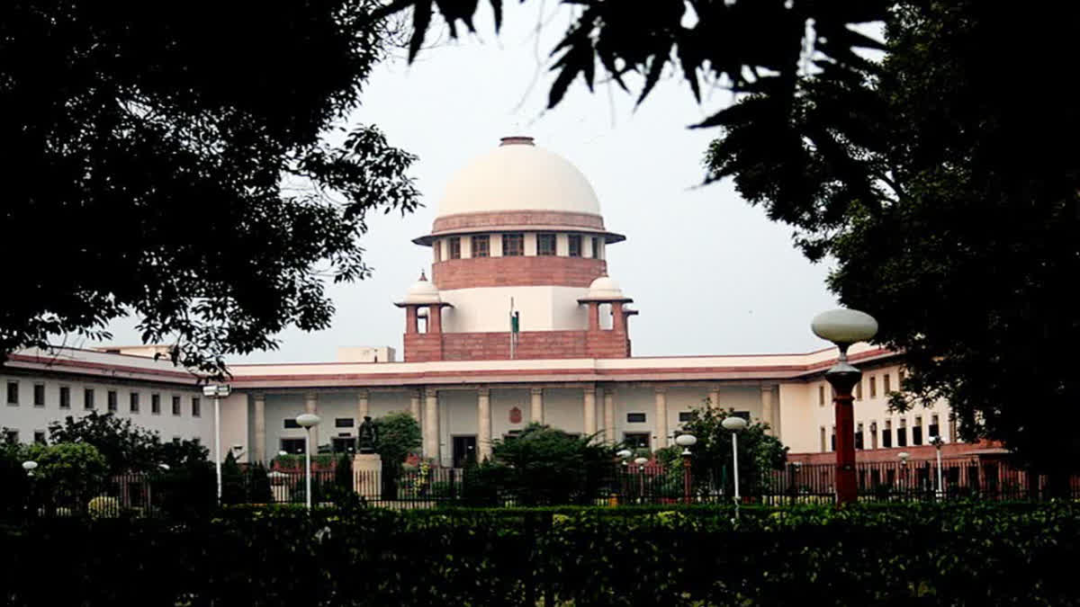 CJI DY CHANDRACHUD ADMINISTERS OATH OF OFFICE TO THREE HIGH COURT CHIEF JUSTICES AS SC JUDGES