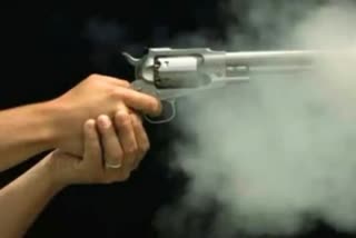 firing on saraf businessman in pune