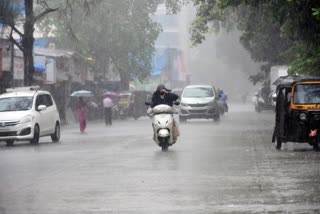 kerala Weather update  Weather update  Kerala Rain Update  Rain Update  kerala Weather  സംസ്ഥാനത്ത് മഴ മുന്നറിയിപ്പ്  5 ജില്ലകളില്‍ യെല്ലോ അലര്‍ട്ട്  സംസ്ഥാനത്ത് നവംബര്‍ 10 വരെ വ്യാപക മഴ  ഇടിമിന്നലോട് കൂടിയ മഴ  കേന്ദ്ര കാലാവസ്ഥ നിരീക്ഷണ കേന്ദ്ര അറിയിപ്പ്