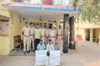 Dausa police caught two smugglers