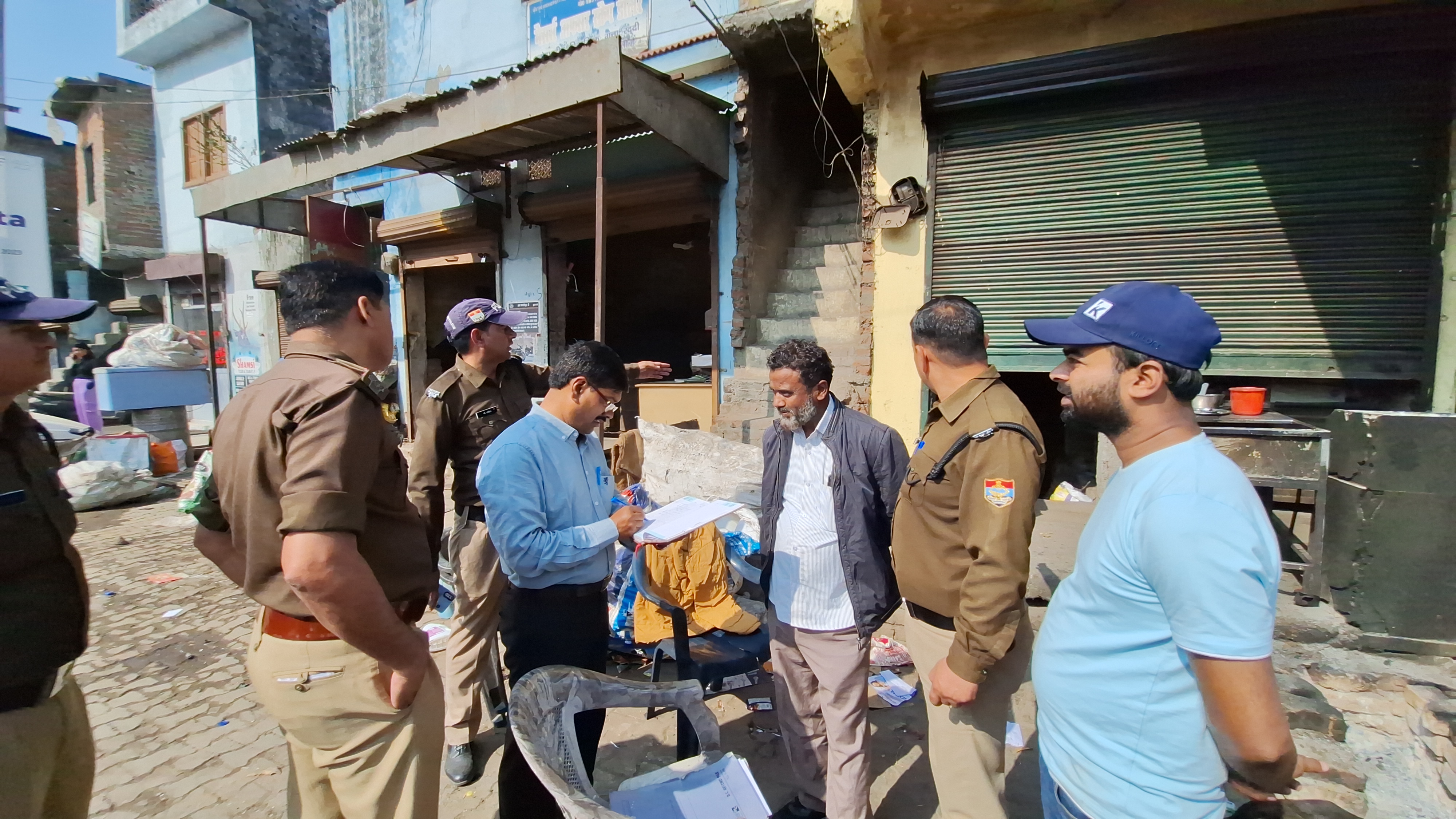 Old Meat Recovered From Hotel in Ramnagar