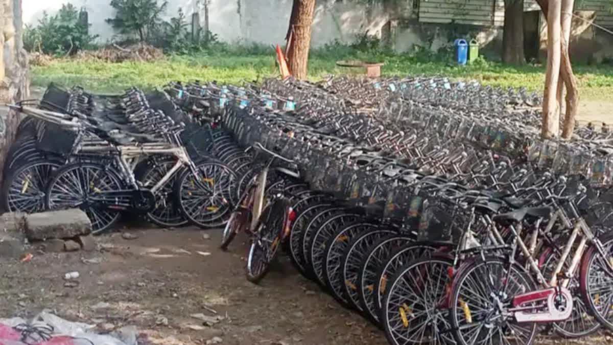 students free bicycle scheme