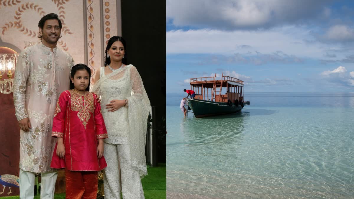 Dhoni at beach with ziva