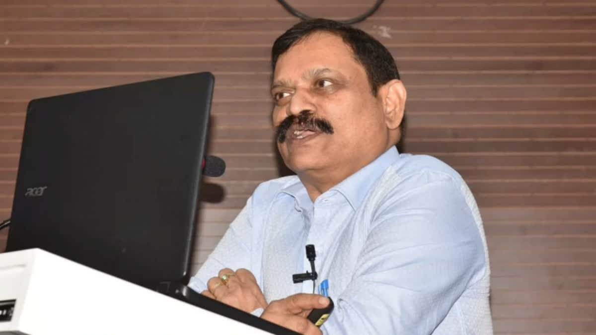 Dr. Suresh Hanagavadi