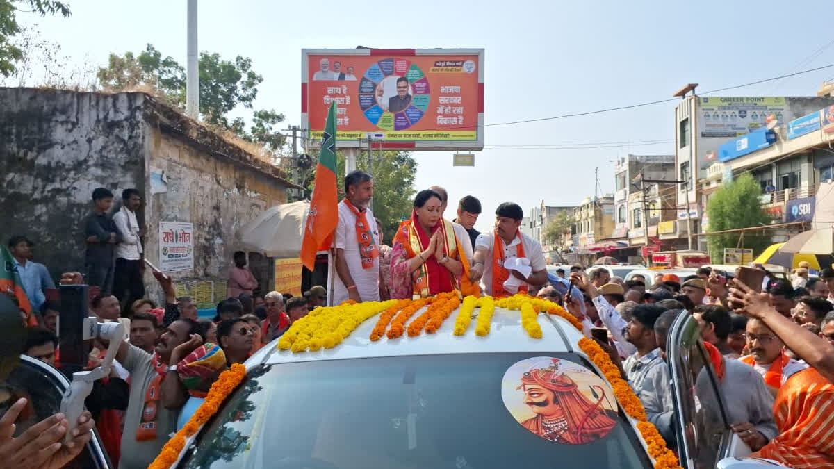 Diya Kumari Road Show in Salumber