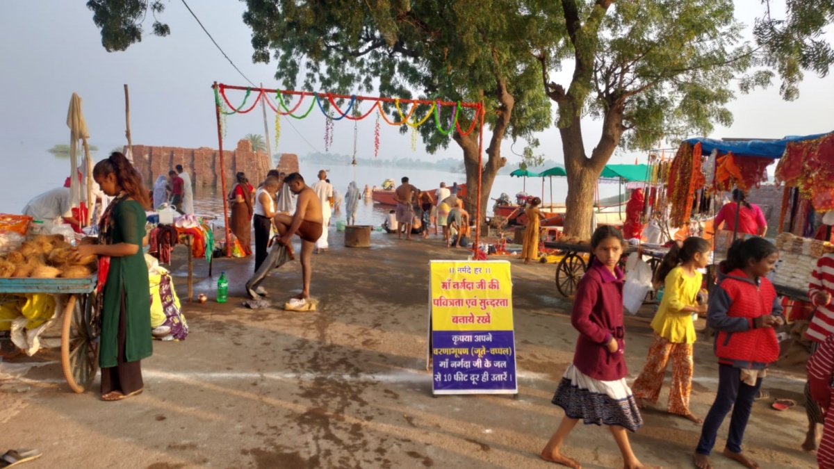 NARMADA PARIKRAMA PILGRIMS