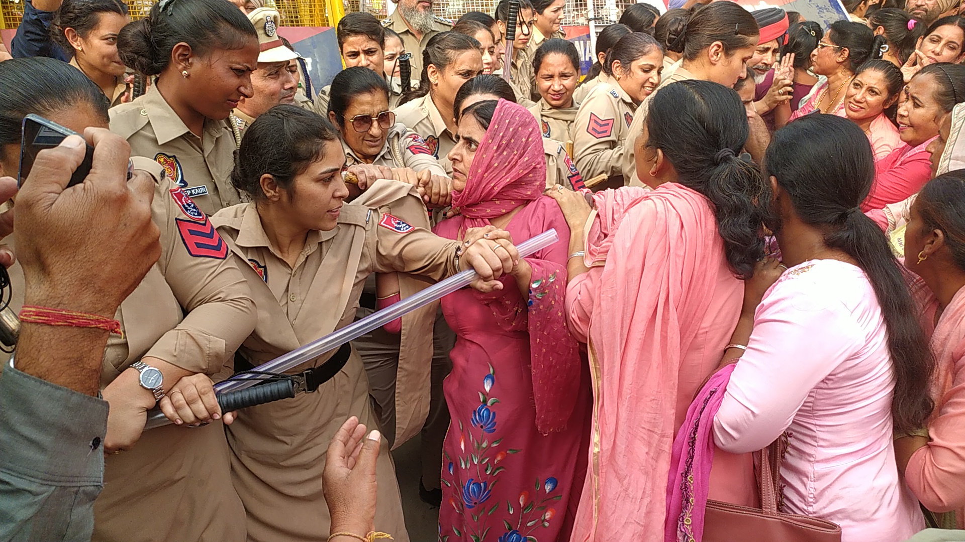 ASHA WORKERS PROTEST