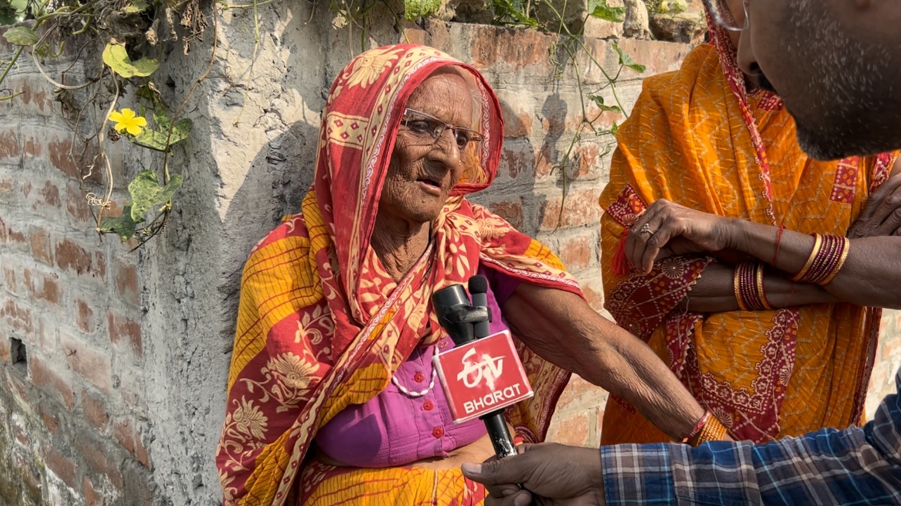 Bride Reaches Nandpur By Foot For Marriage