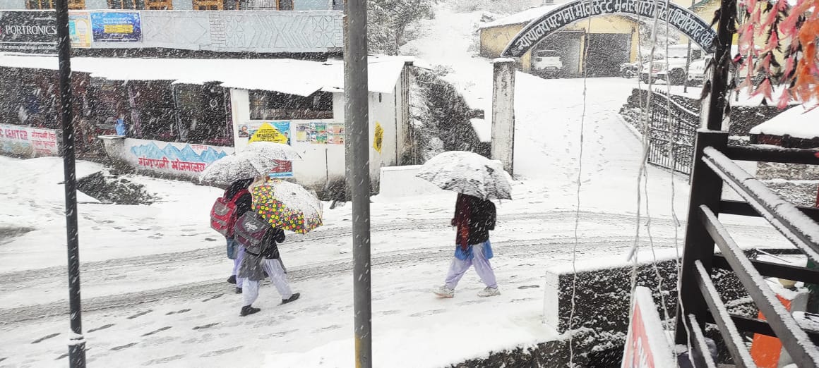 First snowfall in Uttarakhand