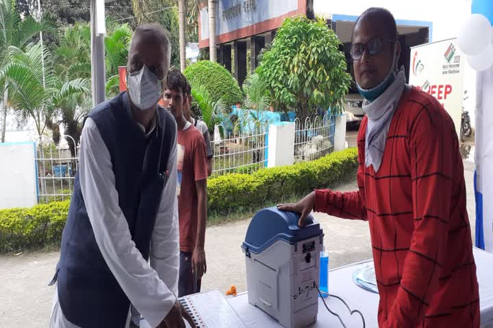 voter support center open for voter awareness 