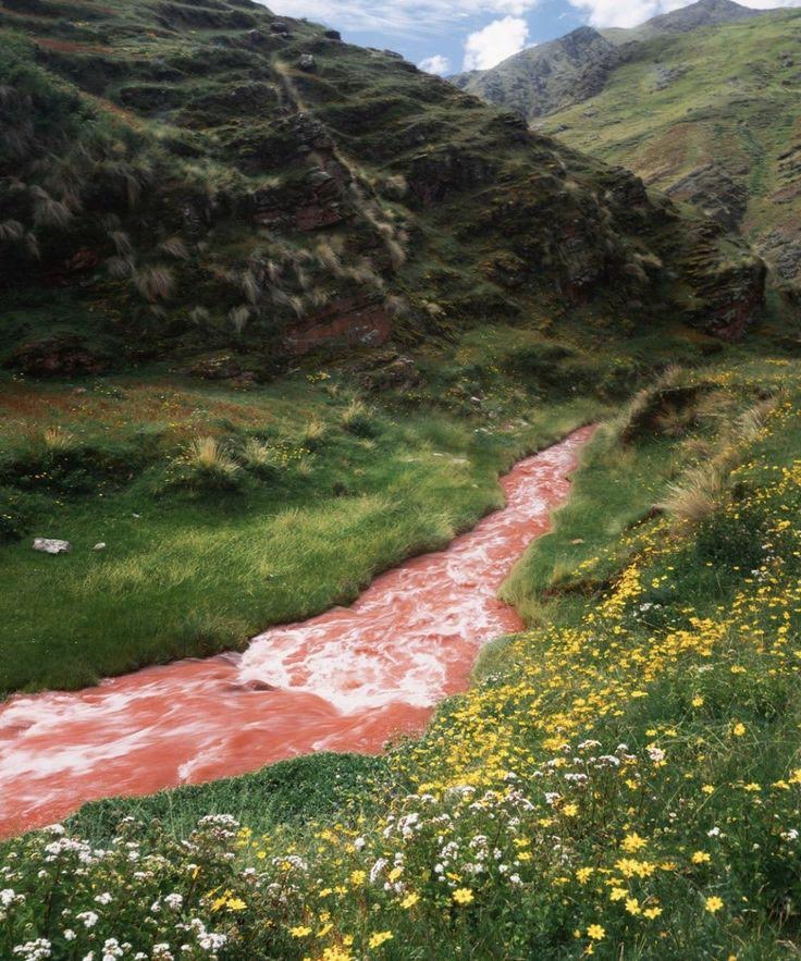 unknown facts, red river of Peru, Red river in cusco city, ପେରୁର ନାଲି ନଈର ରହସ୍ୟ, କୁସକୋ ସହରର ଲାଲ ନଈ, ଅଜଣା କଥା