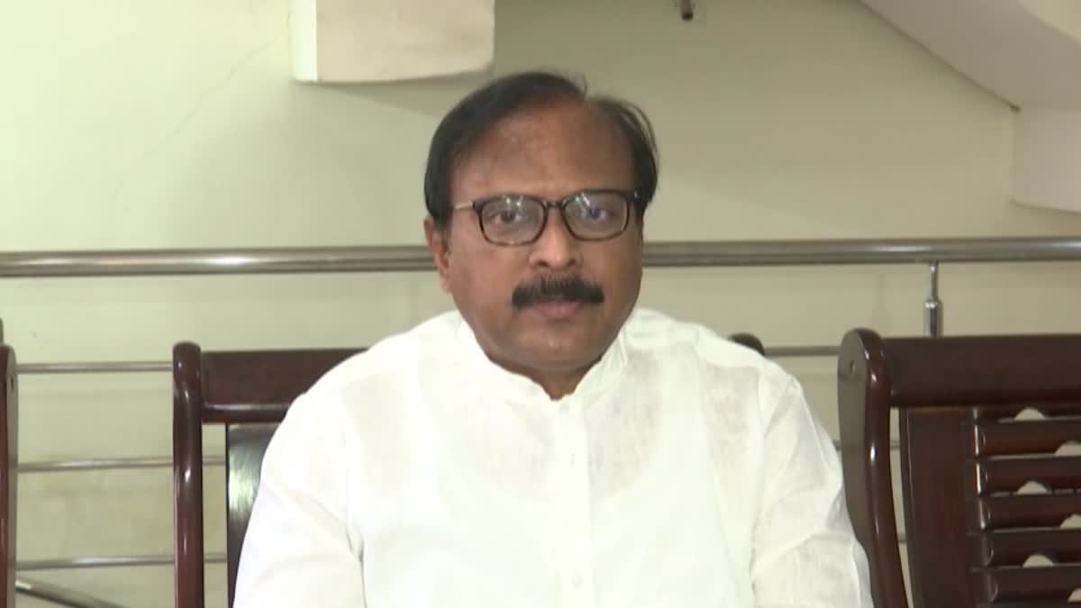 YSRCP Kurnool MP Dr Sanjeev Kumar Resigns