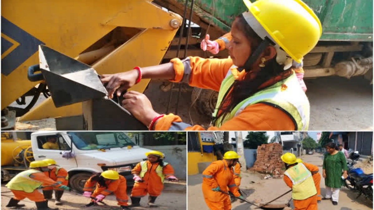 पटना में मैनहोल को साफ करती महिला सफाईकर्मी