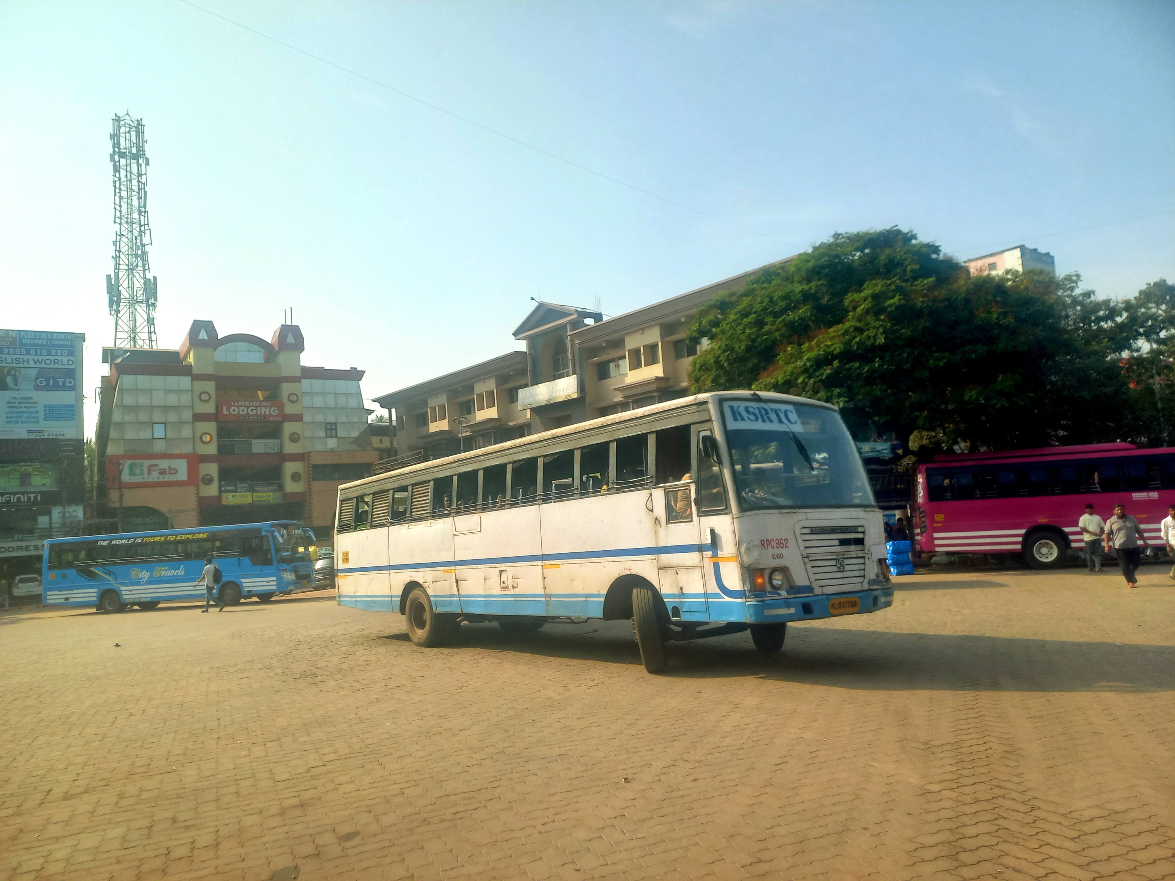 KSRTC TICKET RATE HIKE  KARNATAKA RTC TICKET RATE HIKE  KASARAGOD MANGALURU BUS TICKET FARE  കെഎസ്‌ആര്‍ടി ടിക്കറ്റ് നിരക്ക്