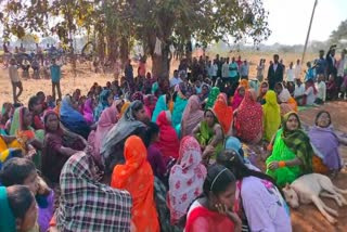 BEMETARA VILLAGERS PROTEST