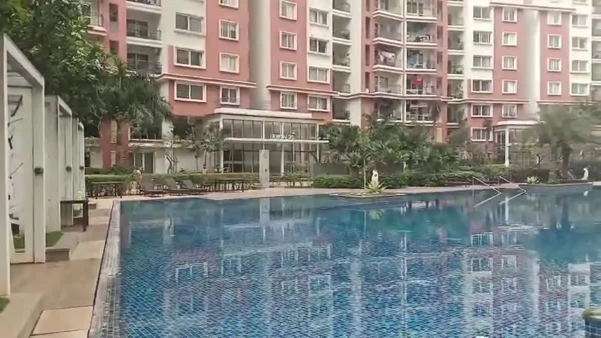 swimming pool due to electrocution  girls death due to electrocution  10 year old girl dies in Karnataka  നീന്തല്‍ കുളത്തില്‍ കുട്ടി മരിച്ചു  കുട്ടി മരിച്ചത്‌ വൈദ്യുതാഘാതമേറ്റ്