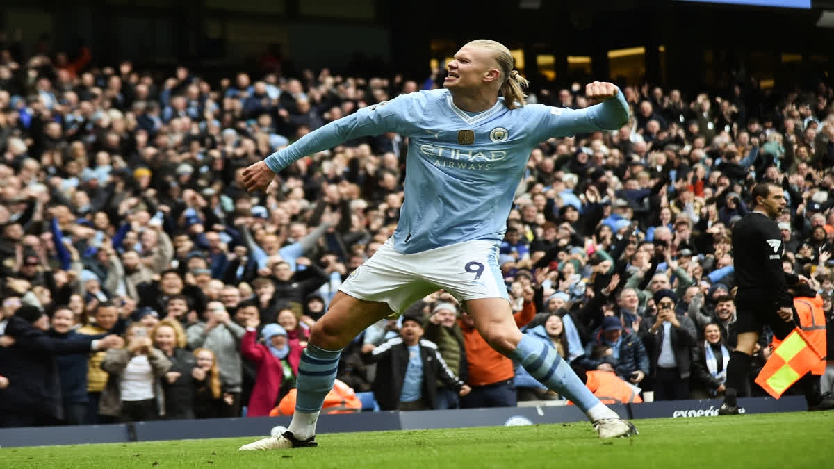 Manchester City beat Everton by 2-0.