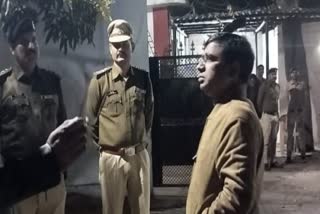 Raipur constable Shoots himself