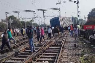 GOODS TRAIN COACHES DERAILED