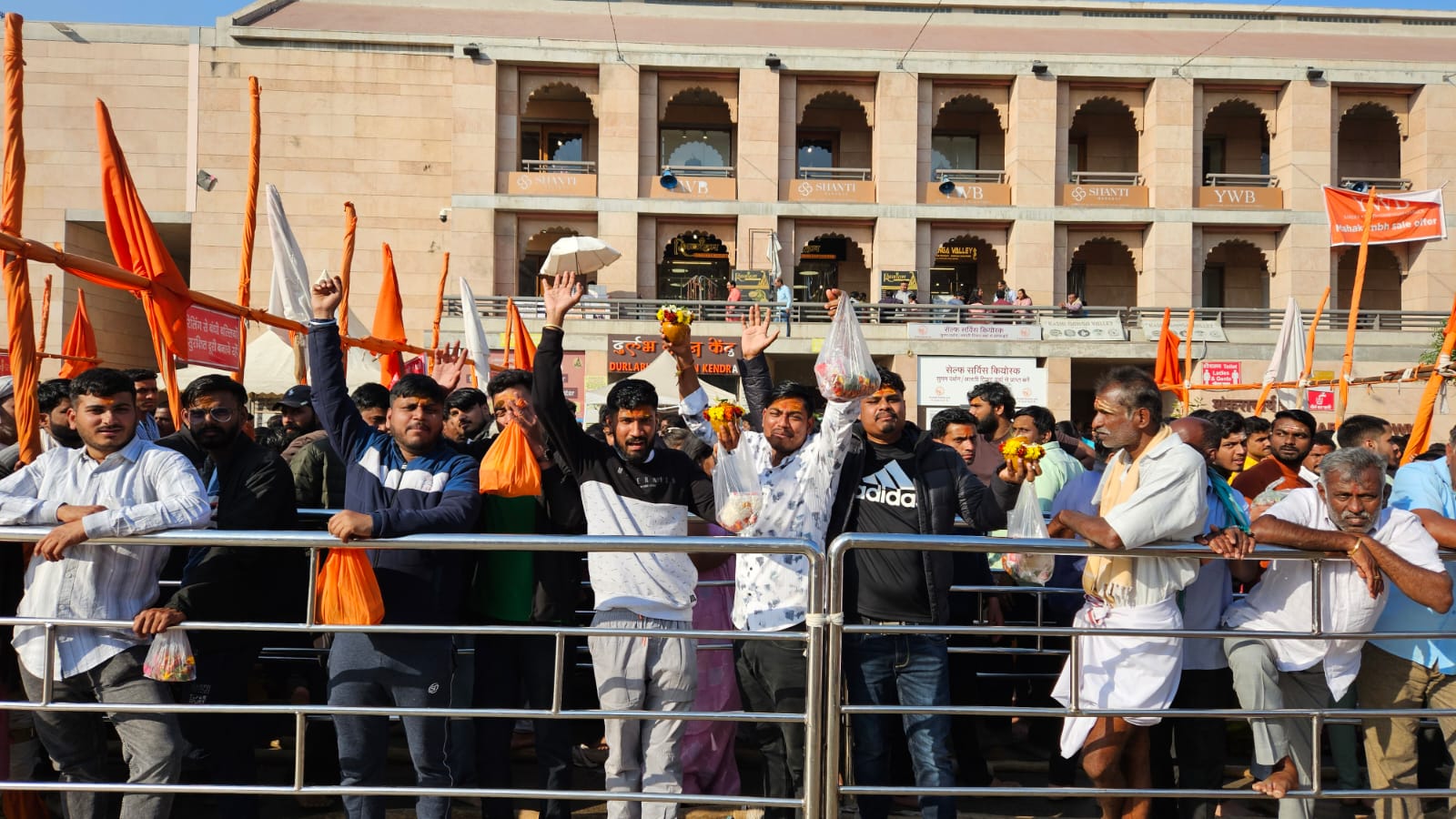 crowd-record-brokenvaranasi-vishwanath-temple-50-lakh-devotees-visited-in-9-days-prayagraj-maha-kumbh-mela-2025