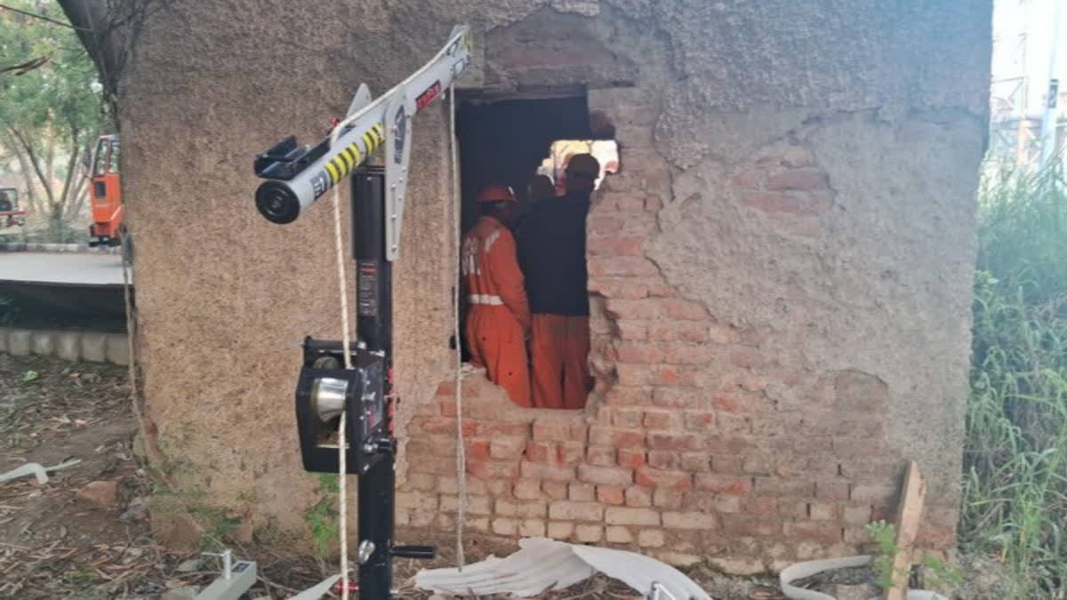 A child fell into a 40–50-feet-deep borewell in Delhi's Keshopur area. Teams from the Delhi Fire Service, the National Disaster Response Force, the Delhi Police, and five fire tenders rushed to the spot after getting the information. The rescue operation is underway.