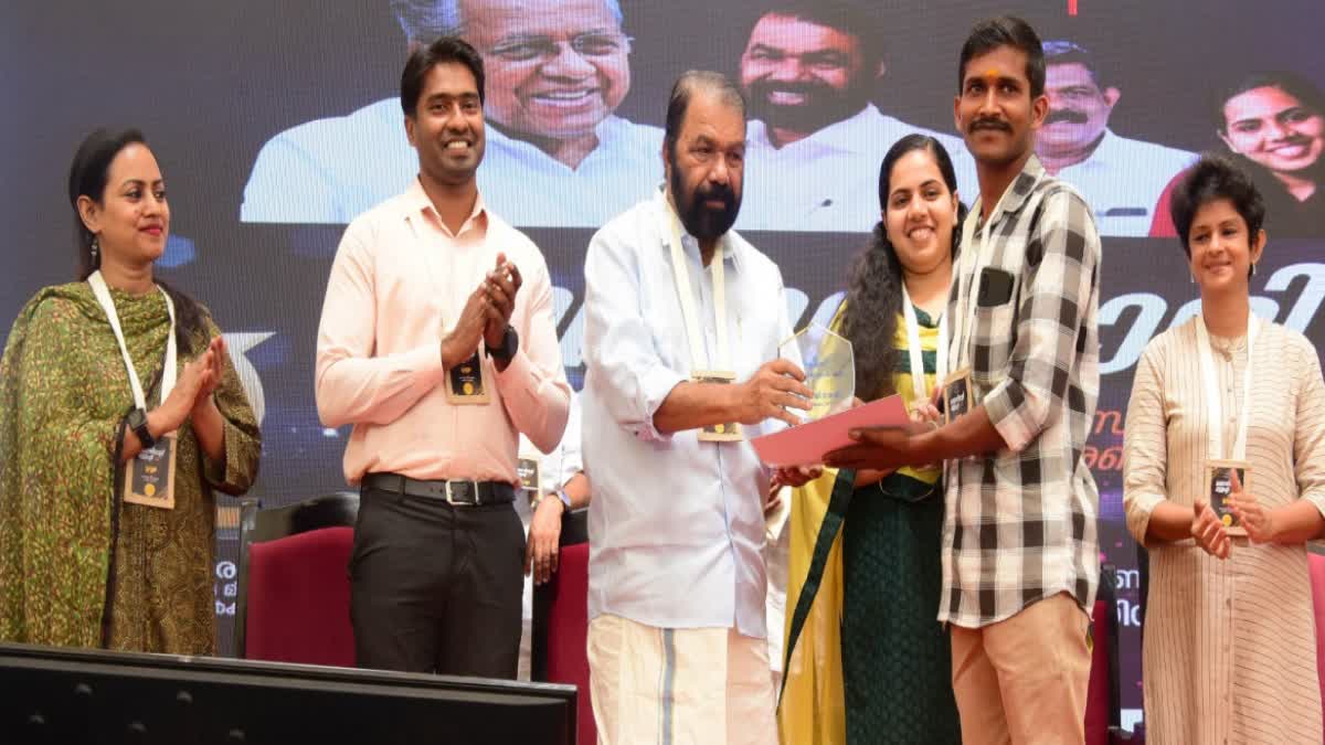 Worker Of The Year Award  Tree Climbing Worker  അരുൾ കറുപ്പുസ്വാമി  തൊഴിലാളി ശ്രേഷ്‌ഠ പുരസ്‌കാരം