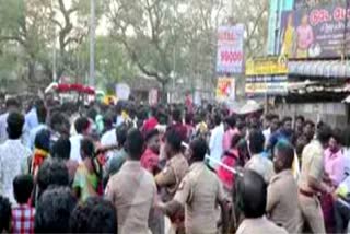 clashs between pmk vs vck in tindivanam mayana kollai festival