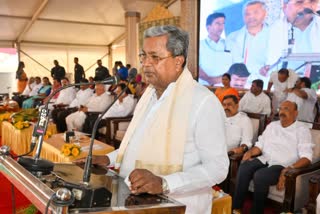 cm-siddaramaiah-reaction-on-farmer-prime-minister-h-d-devegowda