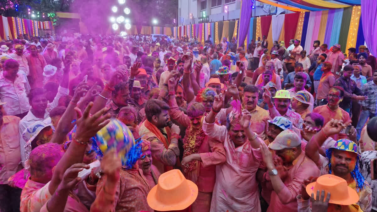 Dhanbad MLA Raj Sinha Holi Milan