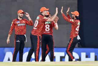 शेवटच्या षटकात 26 धावा करुनही पंजाब विजयापासून 'दोन पावलं' दूर; हैदराबादचा रात्री 'सुर्योदय'