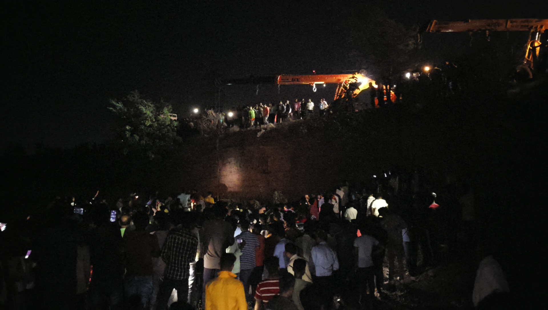 BHILAI BUS ACCIDENT