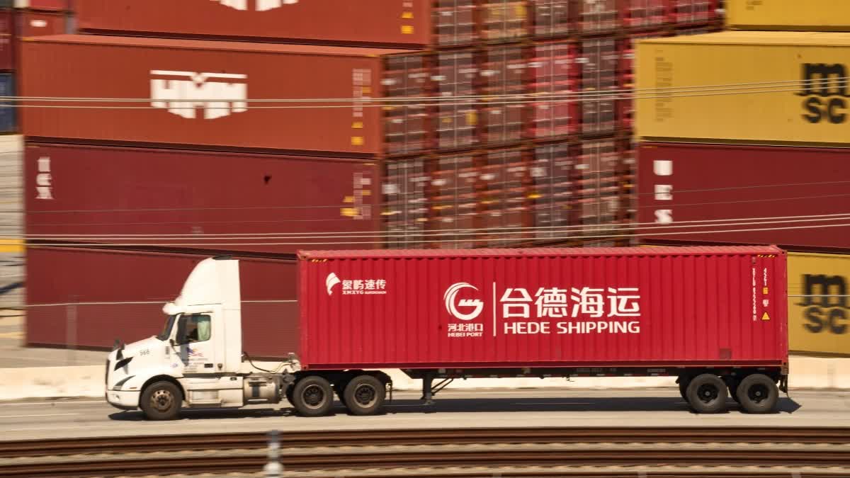 US PRESIDENT DONALD TRUMP  DONALD TRUMP ON TARIFFS  RAISES TAXES ON CHINESE IMPORTS  US IMPORT TARIFFS