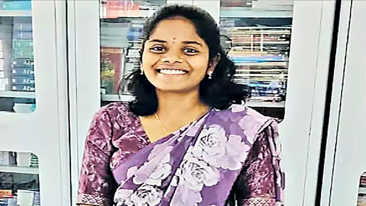 Special Story Sirisha Who scored 5 Govt Jobs