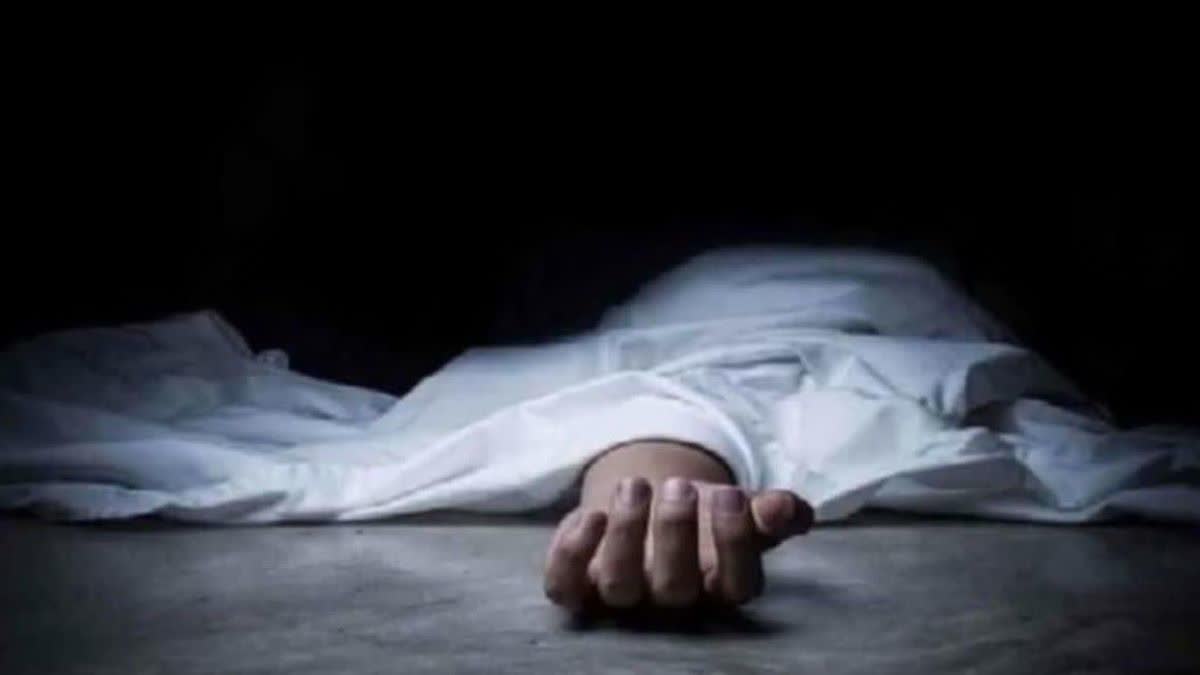 झांसी में छात्रा ने की खुदकुशी.