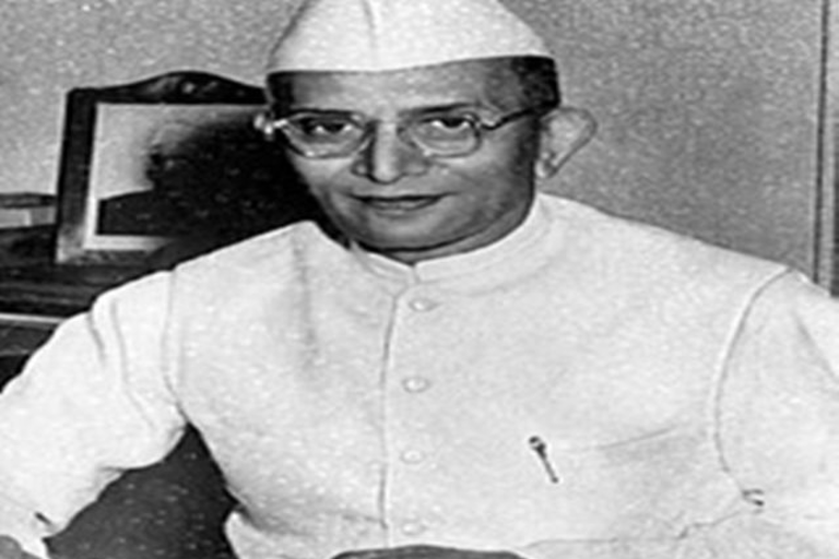 ભારતના સર્વોચ્ચ સન્માન ભારત રત્નથી 1991માં મોરારજી દેસાઈને સન્માનિત કરવામાં આવ્યા