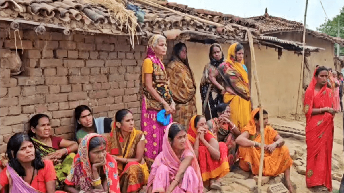 महिला की हत्या से गांव में सनसनी