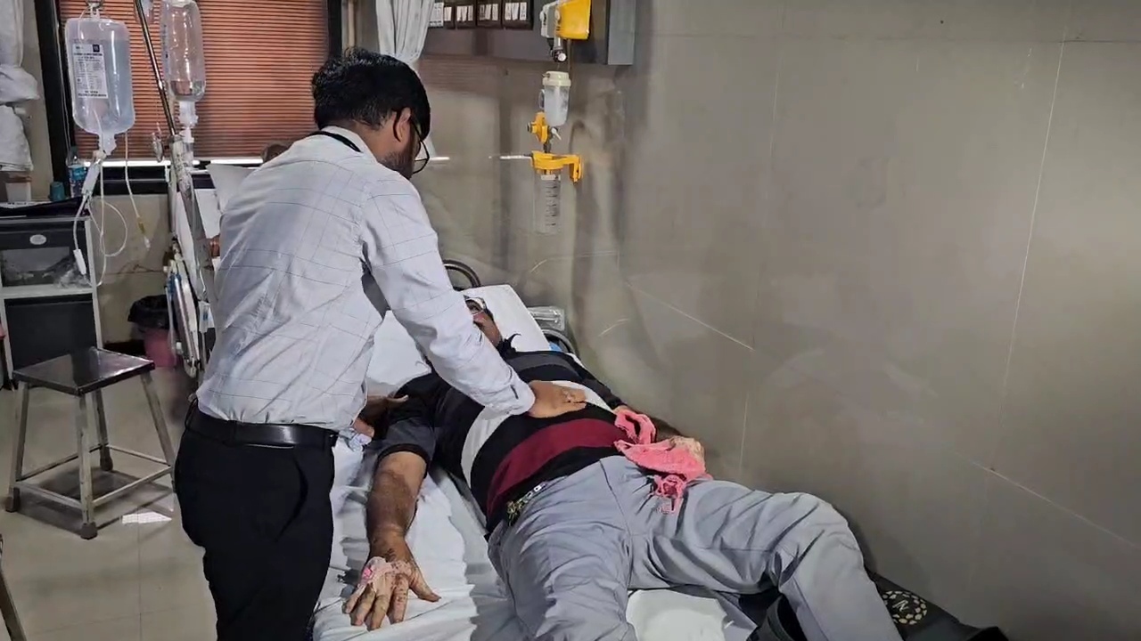 સુરત: હીરા કારખાનામાં પાણી પીધા બાદ 118 રત્ન કલાકારોની તબિયત લથડી
