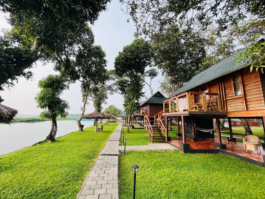 VACATION TRIP PLAN IN KERALA KTDC PREMIUM RESORTS SUMMER VACATION PLAN TRIP AROUND KERALA