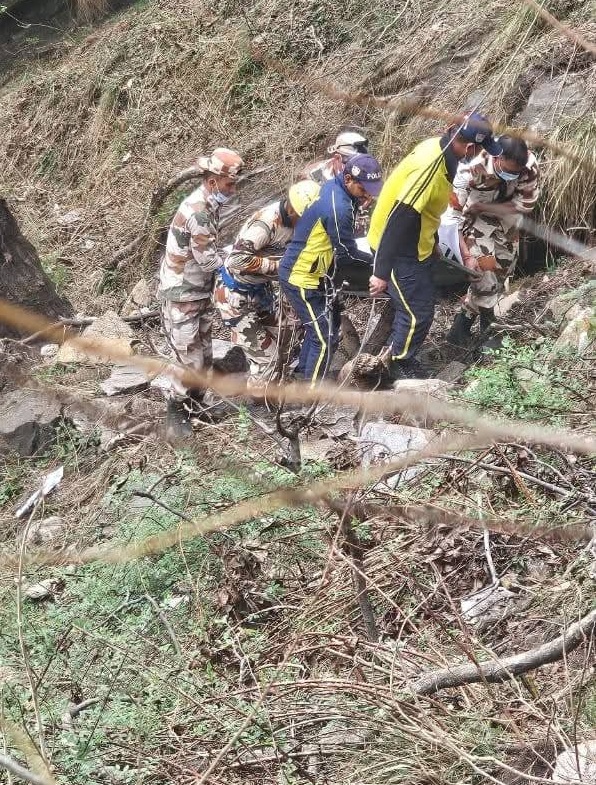 CHAMOLI WOMAN SKELETON BURN CAR
