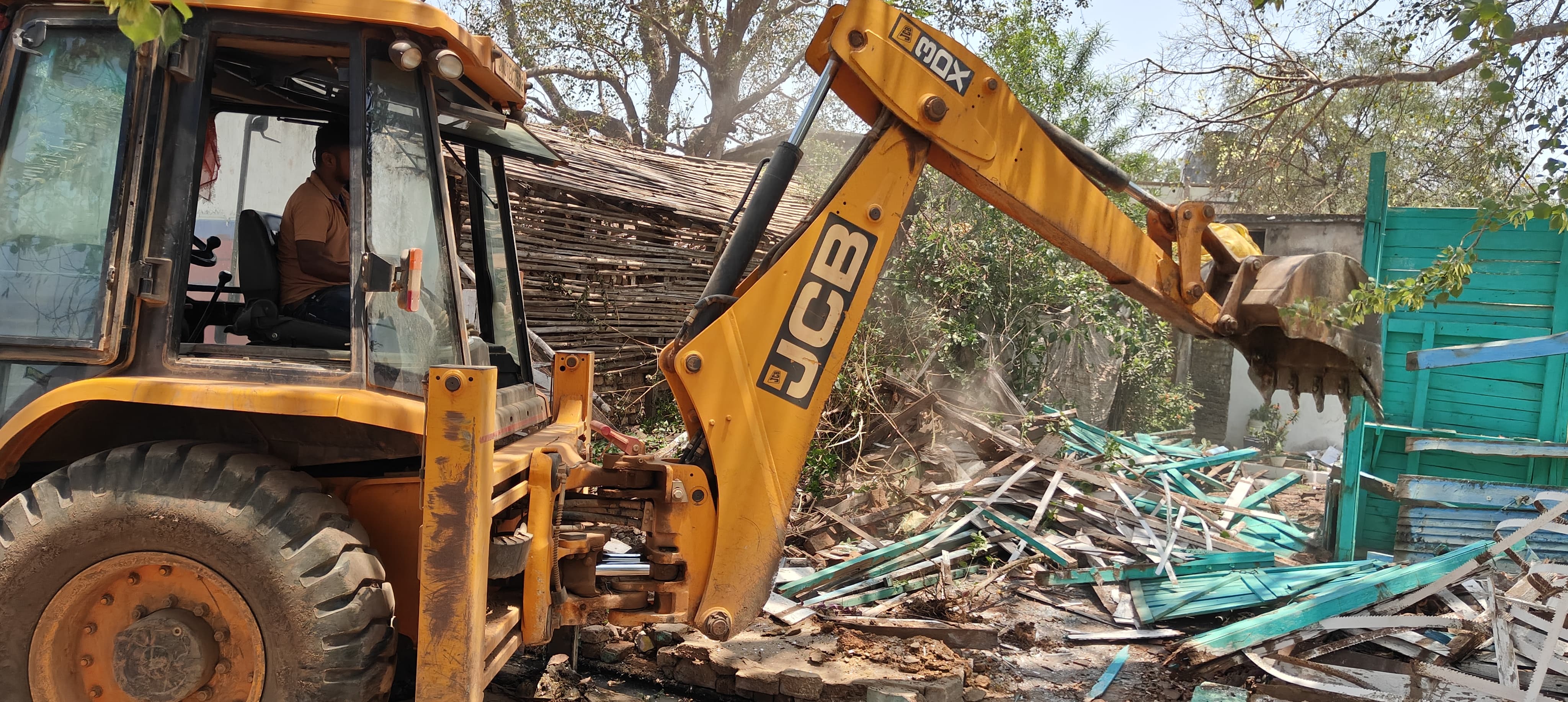 Action to remove encroachment