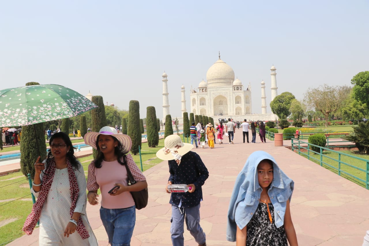 Beat The Heat! ASI Installs 54 Coolers At Taj Mahal For Safety Of Tourists As Temperature Soars