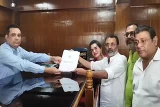BIGWIGS FILED NOMINATION PAPERS