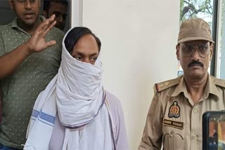 एंटी करप्शन टीम ने रंगे हाथों बाबू को किया गिरफ्तार