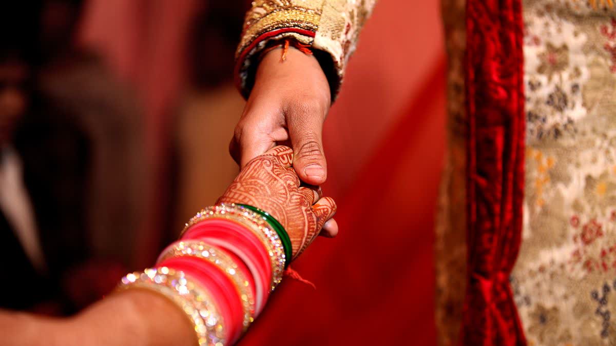 INDORE POLICE STOP MINOR MARRIAGE