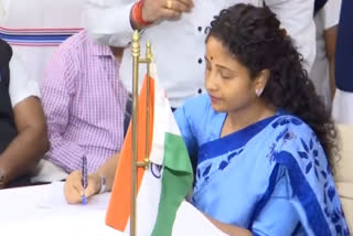 Jailed Former CM Hemant Soren's Wife Kalpana Takes Oath as Member of J'khand Assembly