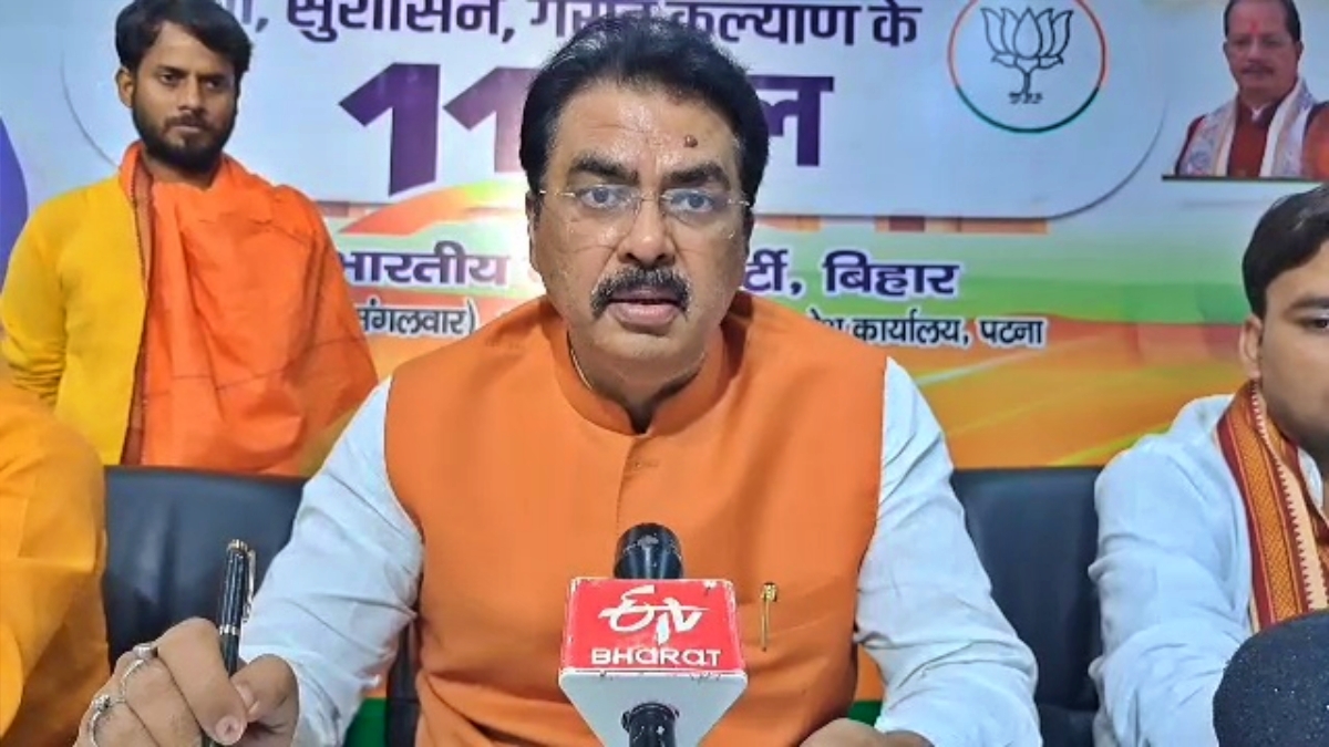 भूमि सुधार एवं राजस्व मंत्री संजय सरावगी