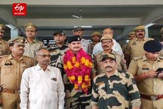 रायबरेली रेलवे स्टेशन पर जवान का हुआ स्वागत.