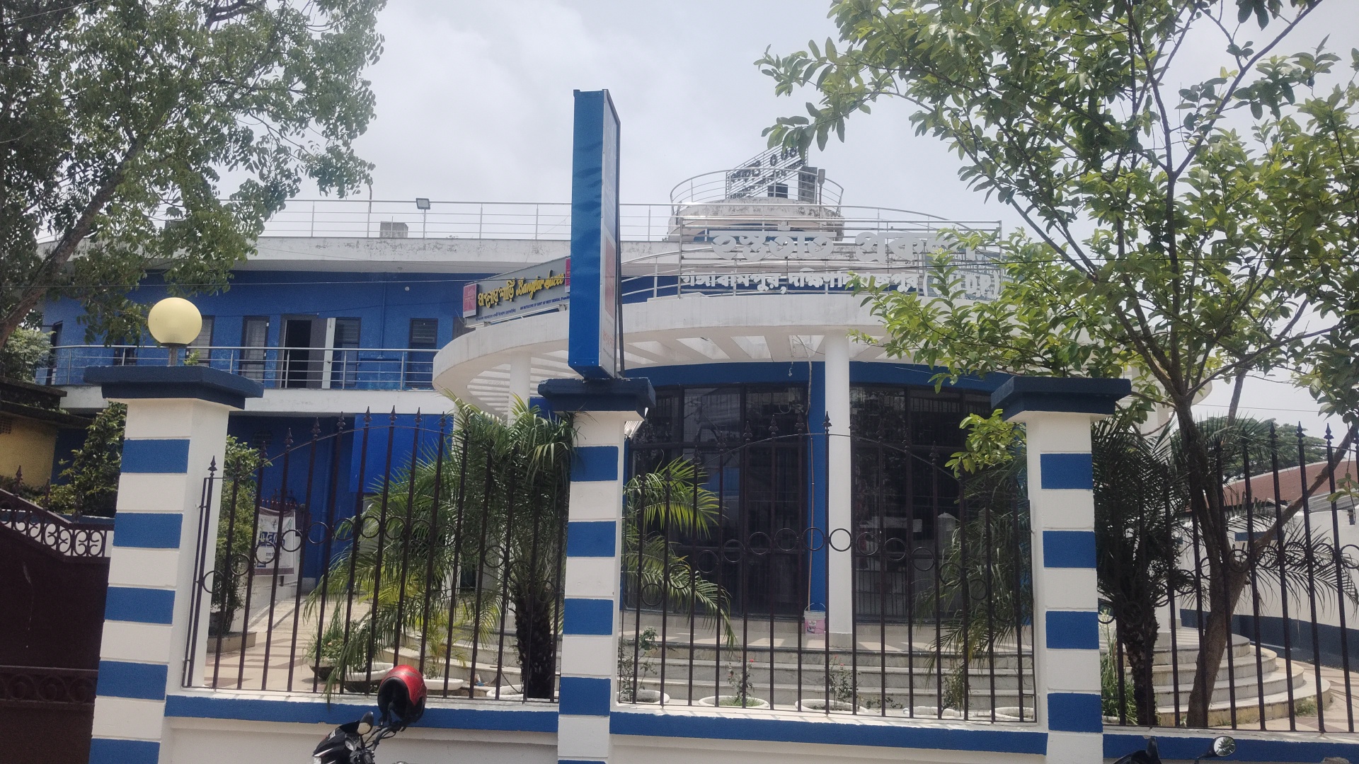 The Last & Lost Looms Of Gangarampur: WB Weavers Stare At Darkness As Government Tant Hub On Verge Of Closure