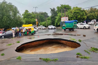 Delhi rains: ପୂର୍ବାକଳନ କହୁଛି ବନ୍ୟା ସ୍ଥିତି ସୃଷ୍ଟି ହେବ ନାହିଁ କହିଲେ କେଜ୍ରିଓ୍ବାଲ