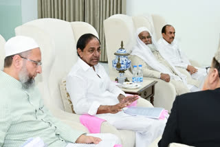 Asaduddin Owaisi Meet with CM KCR